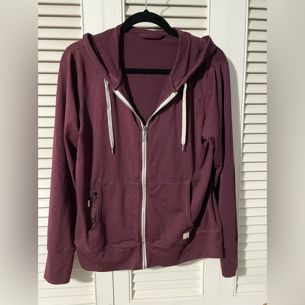 Vuori Performance Hoodie - Wine/Burgundy - Size Small